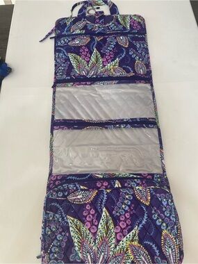 Vera Bradley Hanging Travel Organizer Batik Leaves Quilted Purple Floral